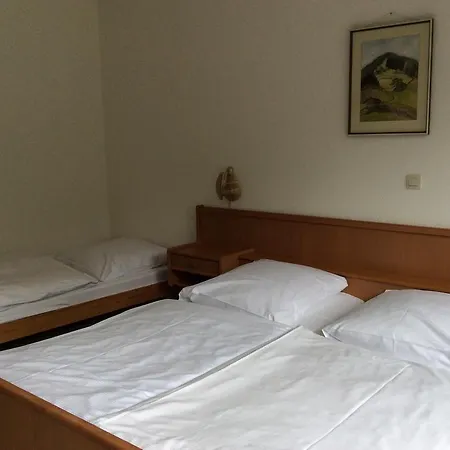 Garni Seeblick Am Sankelmarker See * Oeversee