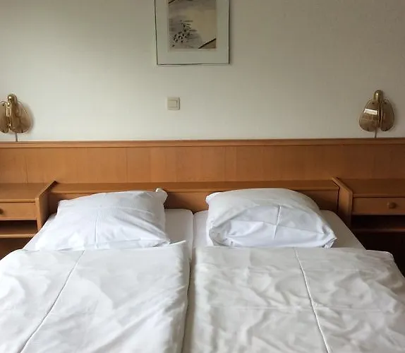 Garni Seeblick Am Sankelmarker See Hotel Oeversee